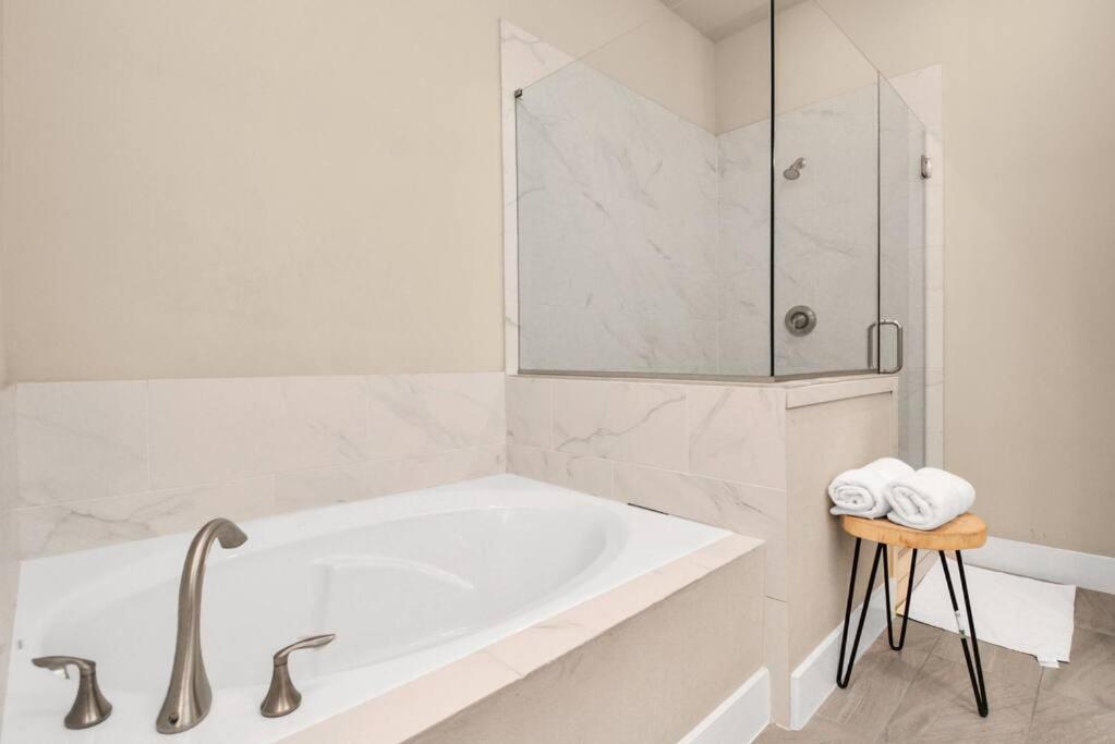 Beautiful Luxurious Houston Galleria Home Kültér fotó